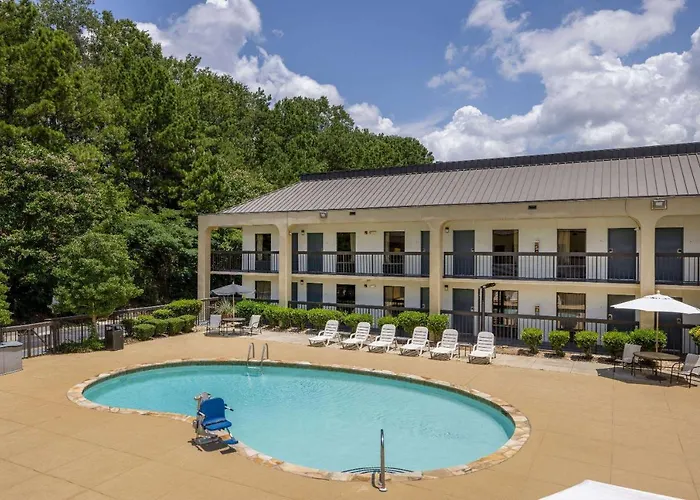 Baymont By Wyndham Columbus Ga