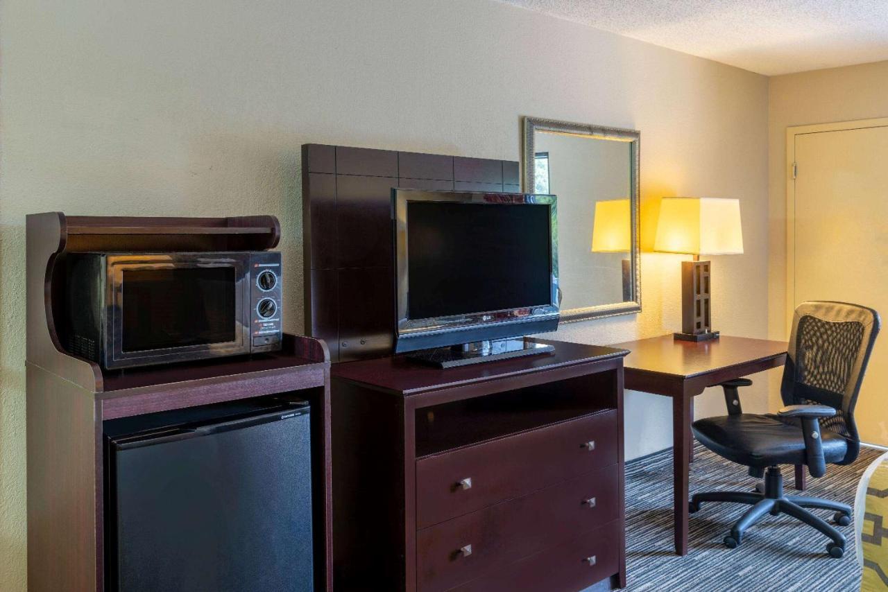 Baymont By Wyndham Ga Hotel 3*