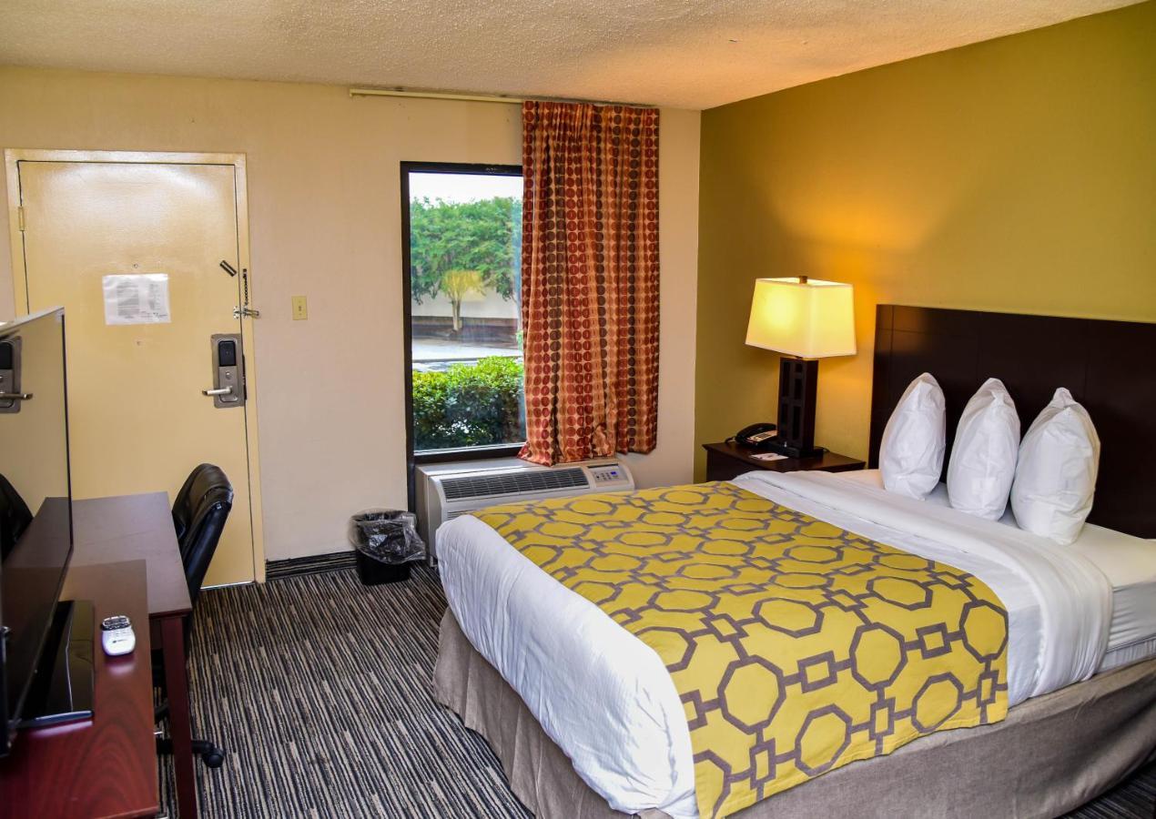 Hotel Baymont By Wyndham Ga Columbus