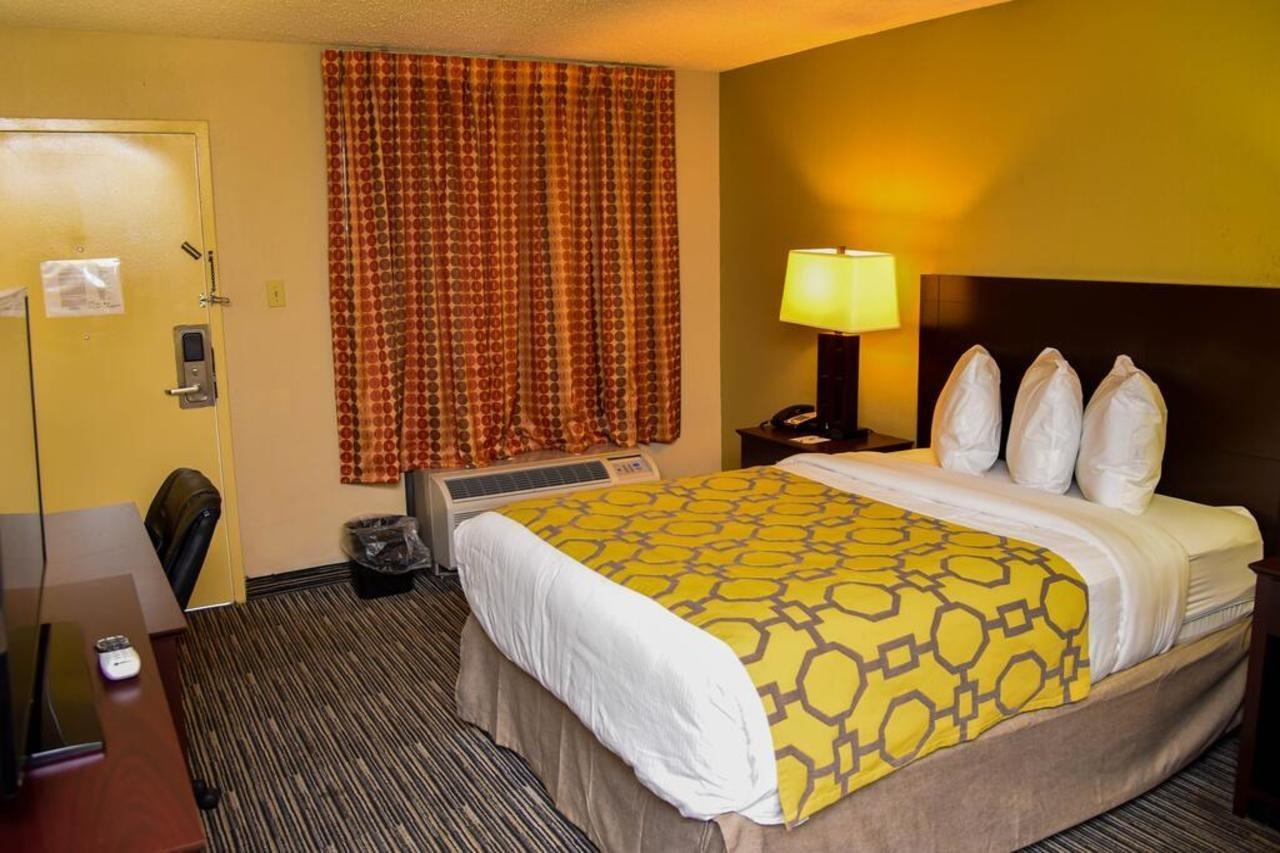 Baymont By Wyndham Ga Hotel