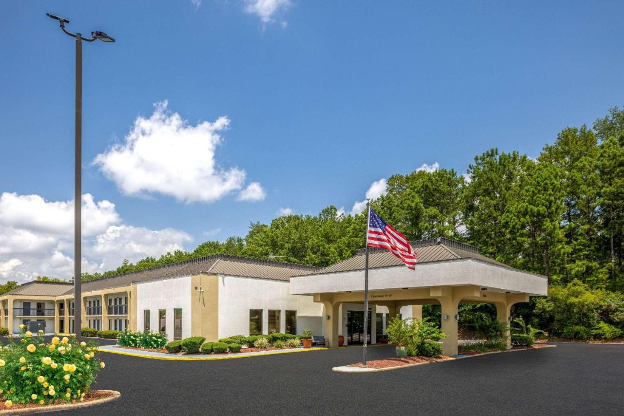 Baymont By Wyndham Ga Hotel